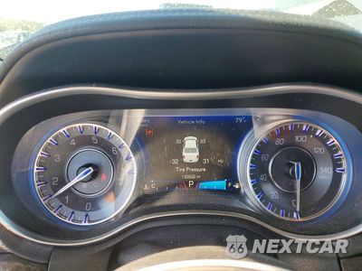 Zdjęcie 9 z 13 samochodu: 2017 CHRYSLER 300C VIN:2C3CCAEG0HH580006 - miniatura