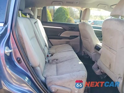 Zdjęcie 11 z 13 samochodu: 2015 TOYOTA HIGHLANDER LE VIN:5TDBKRFH9FS147718 - miniatura