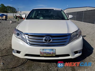 Piąte zdjęcie samochodu w środku: 2011 TOYOTA AVALON LIMITED VIN:4T1BK3DB8BU391082 - miniatura
