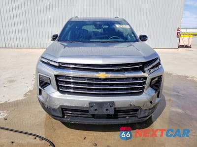 Piąte zdjęcie samochodu w środku: 2025 CHEVROLET TRAVERSE LT VIN:1GNEVGRS2SJ146859 - miniatura