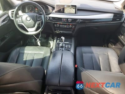 Zdjęcie 8 z 13 samochodu: 2018 BMW X5 XDRIVE35D VIN:5UXKS4C54J0Y20857 - miniatura