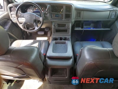 Zdjęcie 8 z 12 samochodu: 2005 CHEVROLET SILVERADO K1500 VIN:1GCEK19B25E222897 - miniatura
