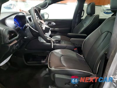 Zdjęcie 7 z 13 samochodu: 2026 CHRYSLER PACIFICA LIMITED VIN:2C4RC3GGXTR256028 - miniatura