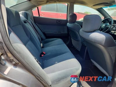 Zdjęcie 10 z 12 samochodu: 2004 MITSUBISHI GALANT ES MEDIUM VIN:4A3AB36F84E125832 - miniatura