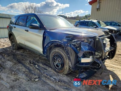 Czwarte zdjęcie samochodu z boku: 2023 FORD EXPLORER POLICE INTERCEPTOR VIN:1FM5K8AW5PNA02708 - miniatura