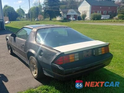Trzecie zdjęcie samochodu z tyłu: 1987 CHEV CAMARO VIN:1G1FP21F9HN102666 - miniatura