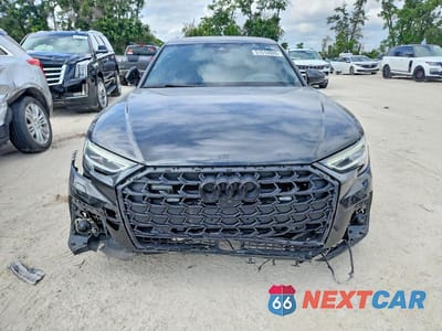 Piąte zdjęcie samochodu w środku: 2022 AUDI A8 L VIN:WAULDAF81NN009592 - miniatura