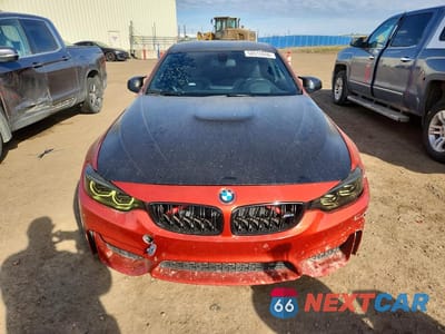 Piąte zdjęcie samochodu w środku: 2015 BMW M4 VIN:WBS3R9C51FK330976 - miniatura