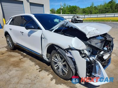 Czwarte zdjęcie samochodu z boku: 2024 CADILLAC LYRIQ LUXURY VIN:1GYKPRRK4RZ128211 - miniatura