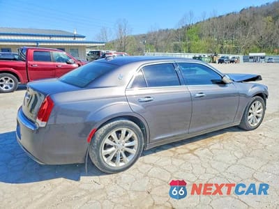 Trzecie zdjęcie samochodu z tyłu: 2017 CHRYSLER 300C VIN:2C3CCAKG4HH506687 - miniatura