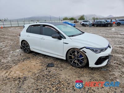 Czwarte zdjęcie samochodu z boku: 2023 VOLKSWAGEN GOLF R VIN:WVWFB7CD0PW209676 - miniatura