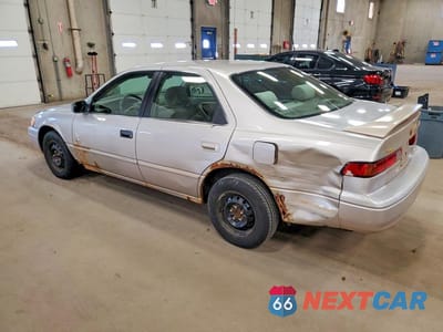 Drugie zdjęcie samochodu z przodu: 1997 TOYOTA CAMRY LE VIN:4T1BG22K9VU123211 - miniatura