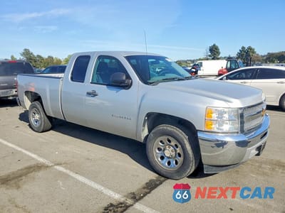 Czwarte zdjęcie samochodu z boku: 2012 CHEVROLET SILVERADO C1500 VIN:1GCRCPEX7CZ226114 - miniatura