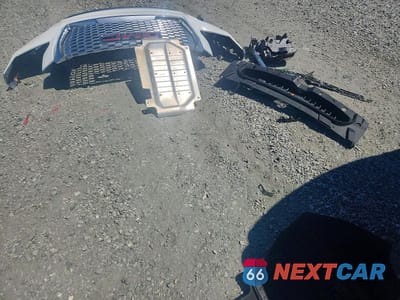 Zdjęcie 13 z 14 samochodu: 2024 GMC YUKON DENALI VIN:1GKS2DKL0RR179493 - miniatura