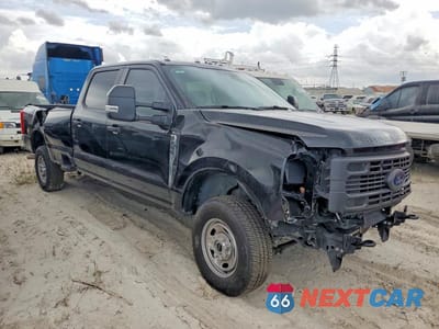 Czwarte zdjęcie samochodu z boku: 2024 FORD F250 SUPER DUTY VIN:1FT7W2BA5REF08110 - miniatura
