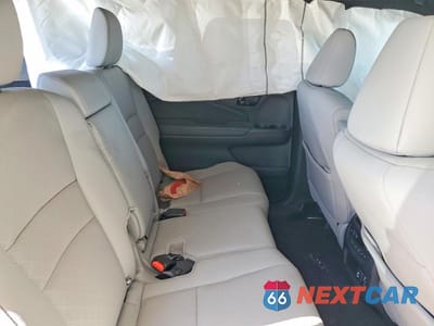 Zdjęcie 11 z 13 samochodu: 2023 HONDA PASSPORT VIN:5FNYF8H04PB019747 - miniatura