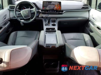 Zdjęcie 8 z 13 samochodu: 2021 TOYOTA SIENNA XSE 7-PASSENGER VIN:5TDXSKFC4MS040025 - miniatura