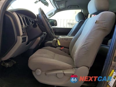 Zdjęcie 7 z 12 samochodu: 2013 TOYOTA TUNDRA DOUBLE CAB SR5 VIN:5TFRM5F12DX067186 - miniatura