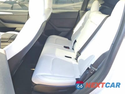 Zdjęcie 10 z 12 samochodu: 2023 TESLA MODEL Y VIN:7SAYGAEE8PF661248 - miniatura
