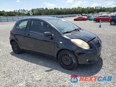 Czwarte zdjęcie samochodu z boku: 2007 TOYOTA YARIS BASE VIN:JTDJT903275138551 - miniatura