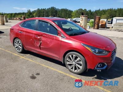 Czwarte zdjęcie samochodu z boku: 2021 HYUNDAI ACCENT LIMITED VIN:3KPC34A67ME140588 - miniatura