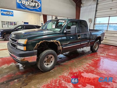 2005 CHEVROLET SILVERADO K2500 HEAVY DUTY 1GCHK29U05E247169 - główne zdjęcie licytacji z USA - miniatura