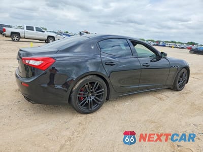 Trzecie zdjęcie samochodu z tyłu: 2017 MASERATI GHIBLI S VIN:ZAM57RTS1H1249976 - miniatura