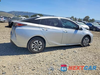 Trzecie zdjęcie samochodu z tyłu: 2016 TOYOTA PRIUS FOUR VIN:JTDKARFU2G3023728 - miniatura