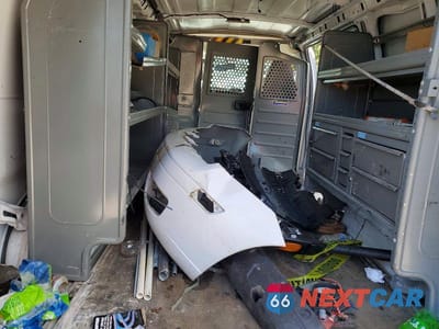 Zdjęcie 10 z 13 samochodu: 2022 CHEVROLET EXPRESS G2500 VIN:1GCWGAF76N1142497 - miniatura