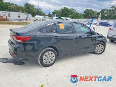 Trzecie zdjęcie samochodu z tyłu: 2020 KIA RIO LX VIN:3KPA24AD7LE357646 - miniatura