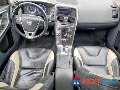 Zdjęcie 8 z 14 samochodu: 2012 VOLVO XC60 T6 VIN:YV4902DZ6C2339704 - miniatura