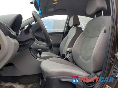 Zdjęcie 7 z 12 samochodu: 2016 HYUNDAI ACCENT SE VIN:KMHCT4AE5GU999865 - miniatura