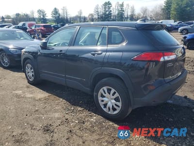 Drugie zdjęcie samochodu z przodu: 2022 TOYOTA COROLLA CROSS L VIN:7MUAAAAG3NV036598 - miniatura