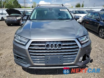 Piąte zdjęcie samochodu w środku: 2018 AUDI Q7 PREMIUM VIN:WA1AHAF76JD005344 - miniatura