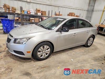 2014 CHEVROLET CRUZE LT 1G1PC5SB2E7363280 - główne zdjęcie licytacji z USA - miniatura