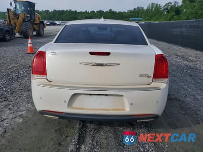 Zdjęcie 6 z 12 samochodu: 2016 CHRYSLER 300C VIN:2C3CCAEG9GH141501 - miniatura