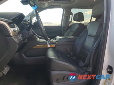 Zdjęcie 7 z 14 samochodu: 2017 GMC YUKON XL DENALI VIN:1GKS2HKJ0HR249613 - miniatura