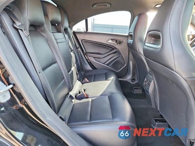 Zdjęcie 10 z 11 samochodu: 2016 MERCEDES-BENZ CLA 250 VIN:WDDSJ4EB1GN372862 - miniatura