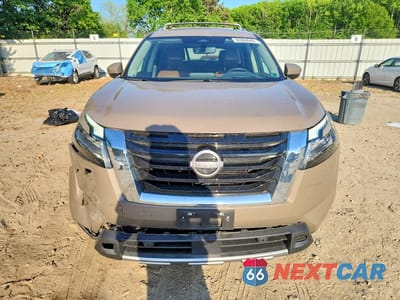 Piąte zdjęcie samochodu w środku: 2024 NISSAN PATHFINDER PLATINUM VIN:5N1DR3DH4RC246789 - miniatura
