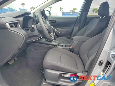Zdjęcie 7 z 13 samochodu: 2026 TOYOTA COROLLA CROSS LE VIN:7MUCAAAG5TV169076 - miniatura
