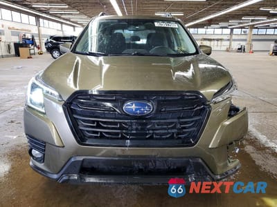 Piąte zdjęcie samochodu w środku: 2023 SUBARU FORESTER PREMIUM VIN:JF2SKAEC0PH425498 - miniatura