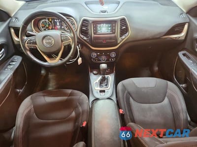 Zdjęcie 8 z 13 samochodu: 2015 JEEP CHEROKEE LATITUDE VIN:1C4PJMCB0FW793144 - miniatura