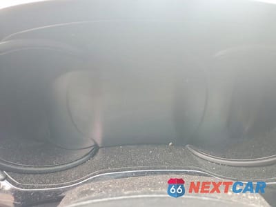 Zdjęcie 9 z 13 samochodu: 2018 KIA K900 VIN:KNALW4D43J6037507 - miniatura