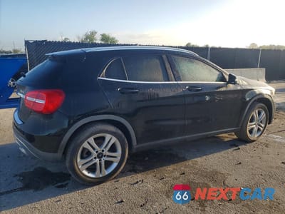 Trzecie zdjęcie samochodu z tyłu: 2015 MERCEDES-BENZ GLA 250 4MATIC VIN:WDCTG4GB4FJ178353 - miniatura