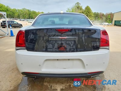 Zdjęcie 6 z 12 samochodu: 2023 CHRYSLER 300 S VIN:2C3CCABG2PH537712 - miniatura