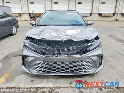 Piąte zdjęcie samochodu w środku: 2025 TOYOTA CAMRY XSE VIN:4T1DAACK1SU560182 - miniatura