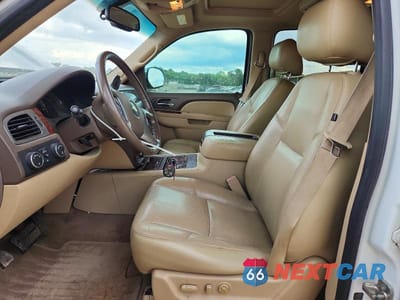 Zdjęcie 7 z 13 samochodu: 2013 CHEVROLET SUBURBAN K1500 LTZ VIN:1GNSKKE79DR166448 - miniatura