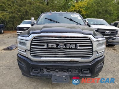 Piąte zdjęcie samochodu w środku: 2022 RAM 3500 LARAMIE VIN:3C63RRJL4NG122029 - miniatura