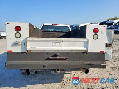 Zdjęcie 6 z 12 samochodu: 2009 CHEVROLET SILVERADO C3500 VIN:1GBJC73609F121887 - miniatura