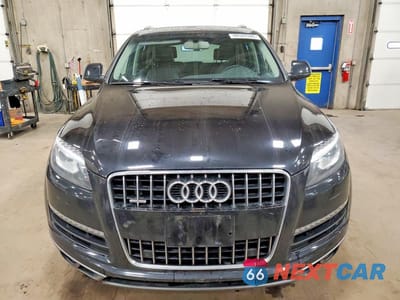 Piąte zdjęcie samochodu w środku: 2011 AUDI Q7 PREMIUM PLUS VIN:WA1LGAFE9BD002739 - miniatura